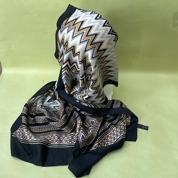 まとめCTHY HIGH-END VINTAGE SILK SCARF Vintage multicolored silk scarf